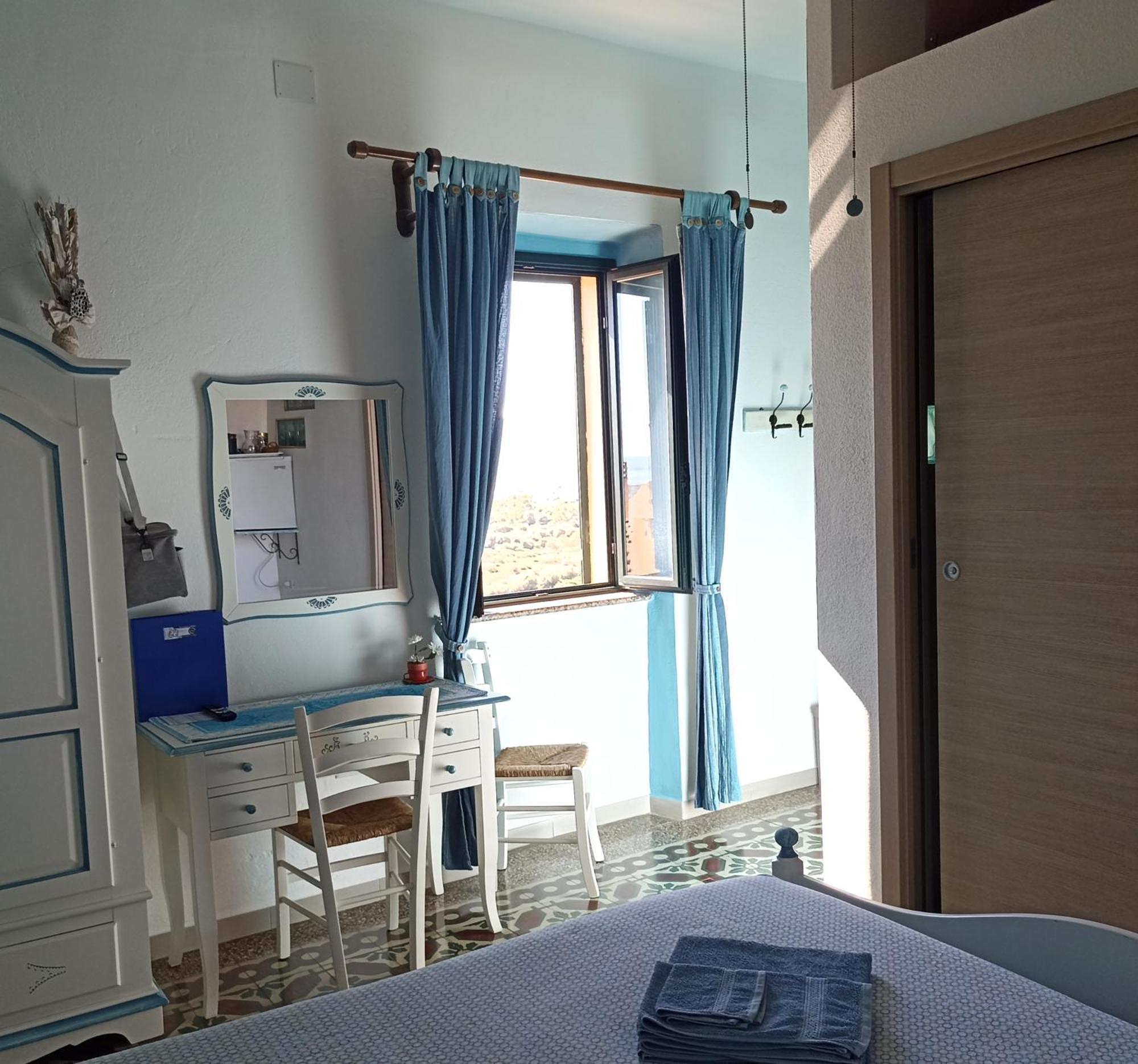 B&B Eleonora D'Arborea, Centro Storico ポザーダ エクステリア 写真